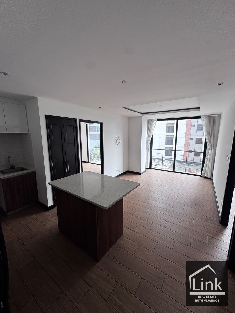Precioso apartamento en Venta zona 15 Edificio PRAGA — Apartamento en Venta en Zona 15, Guatemala, Ciudad — foto 14 de 15