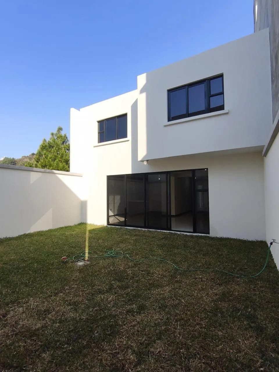 Casa Nueva en Venta - Hacienda Real Zona 16 — Casa en Venta en Hacienda Real, Zona 16, Guatemala, Ciudad — foto 1 de 5