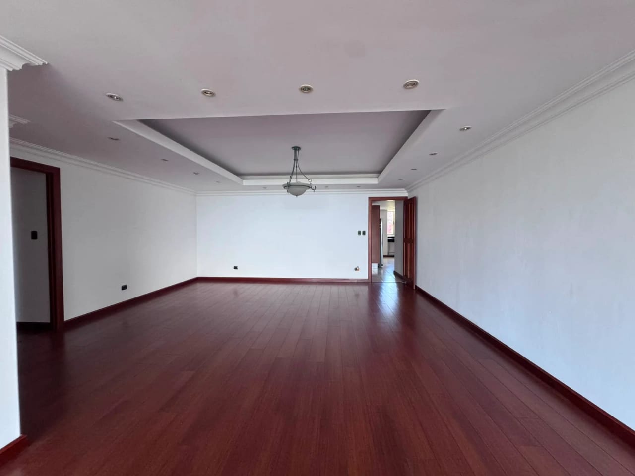 🏙️ Apartamento en Alquiler – Edificio Marqués, Zona 14 — Apartamento en Alquiler en Marqués, Zona 14, Guatemala, Ciudad — foto 8 de 17