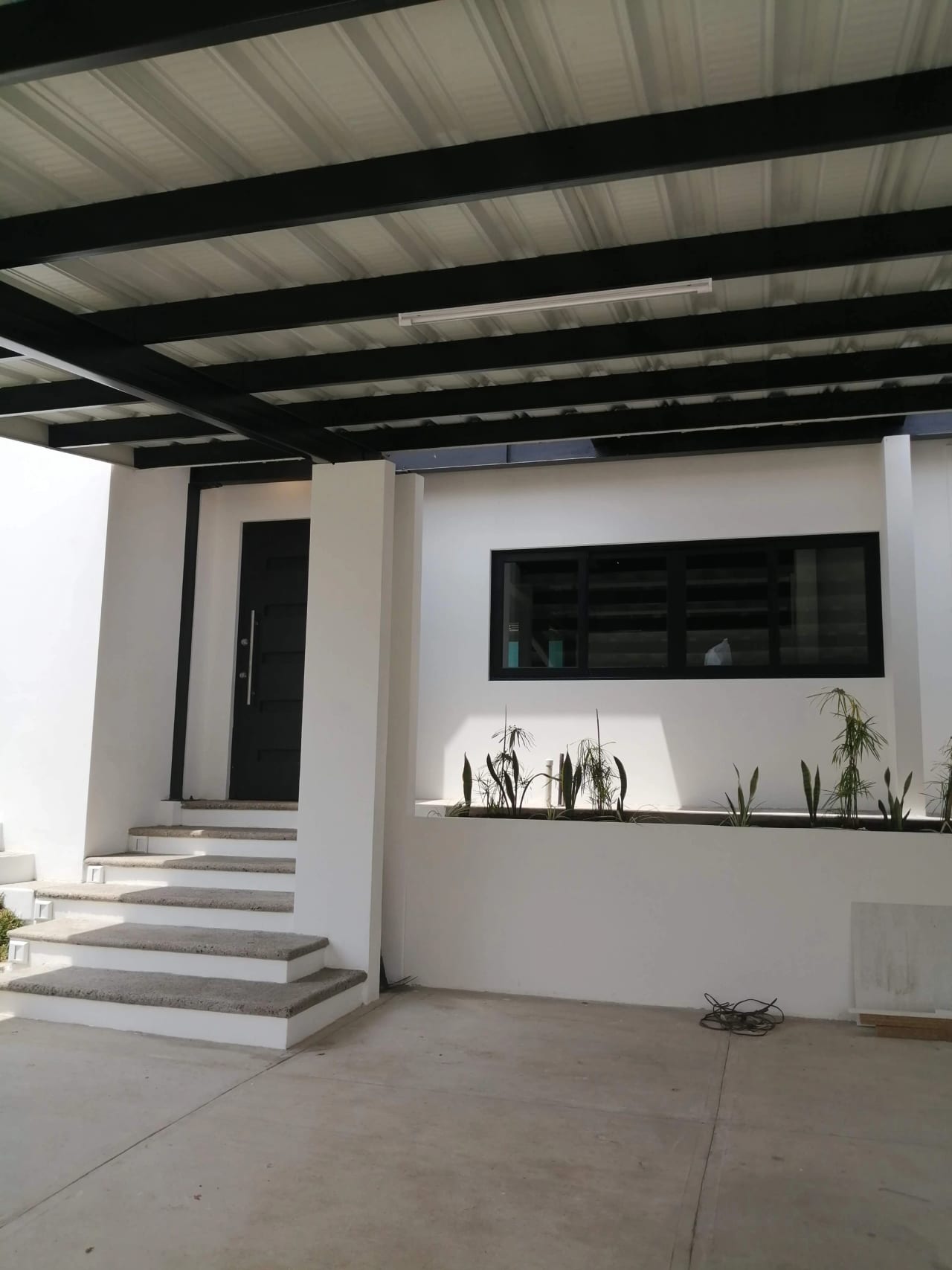 Casa Moderna Tipo Loft KM 19.5 a Fraijanes Marias del Sol — Casa en Alquiler en Marias del Sol, Carretera a El Salvador, Guatemala, Ciudad — foto 13 de 16