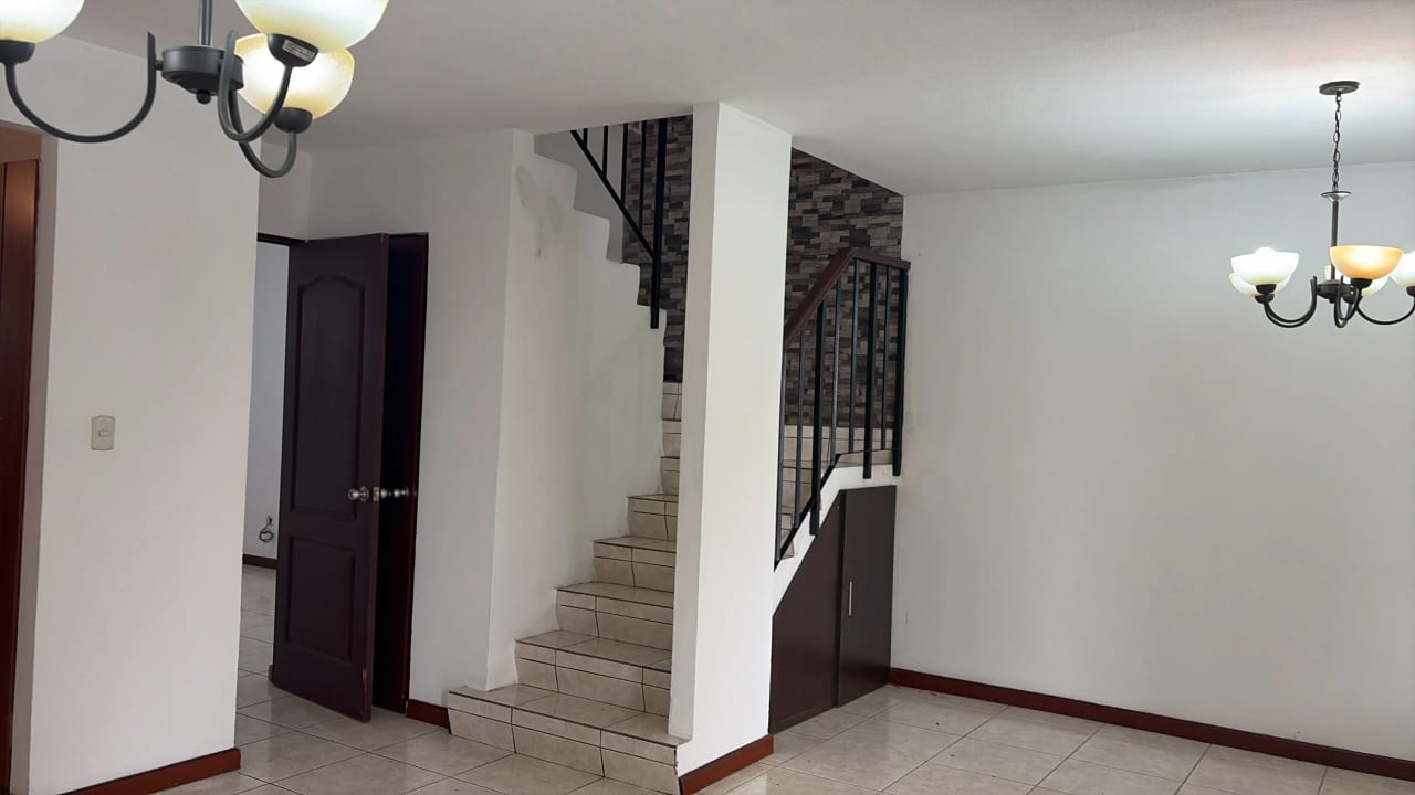 Villas Capri KM 25 Carr el Salvador Cerca a la Vas y Colmenas — Casa en Alquiler en Carretera a El Salvador, Guatemala, Ciudad — foto 10 de 14
