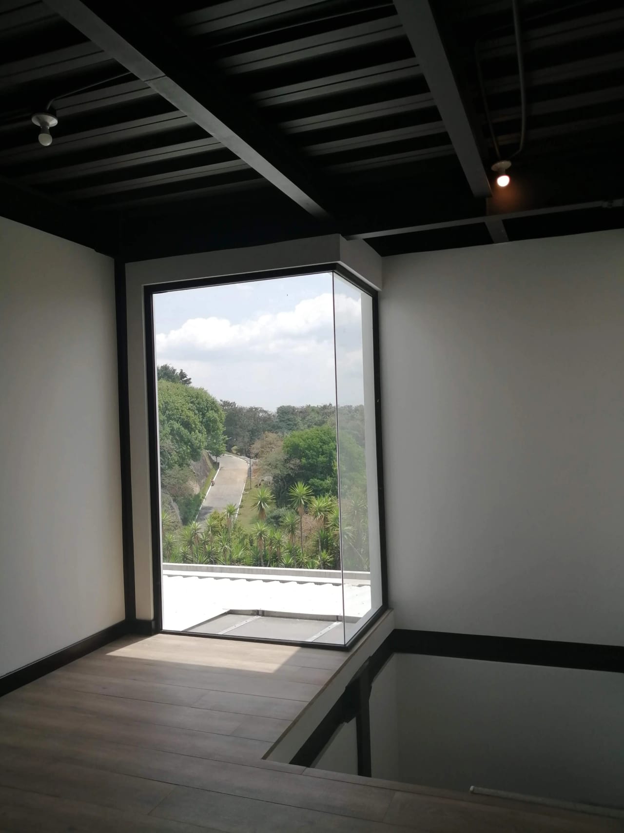 Casa Moderna Tipo Loft KM 19 Carr a Fraijanes Marias del Sol — Casa en Alquiler en Marias del Sol, Carretera a El Salvador, Guatemala, Ciudad — foto 6 de 16