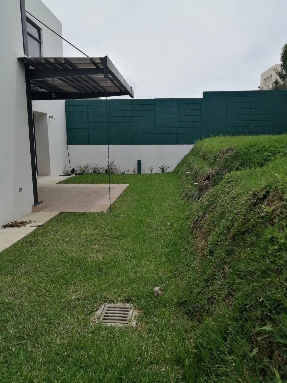 Casa Moderna Tipo Loft KM 19 Carr a Fraijanes Cond Marias del Sol — Casa en Alquiler en Marias del Sol, Carretera a El Salvador, Guatemala, Ciudad — foto 1 de 12