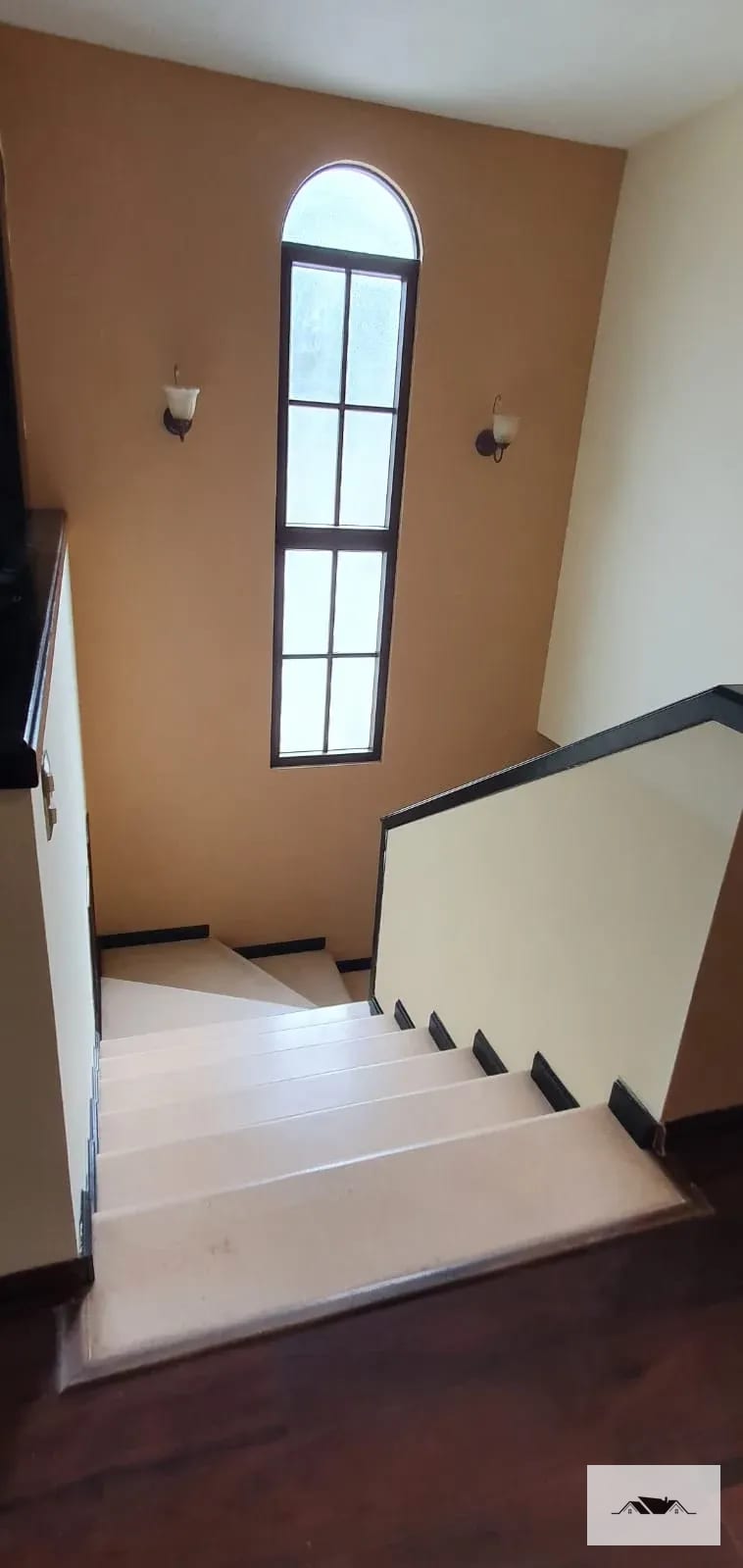 En Venta Casa Zona 16, Condominio Villas Suiza VH4 — Casa en Venta en Zona 16, Guatemala, Ciudad — foto 4 de 6