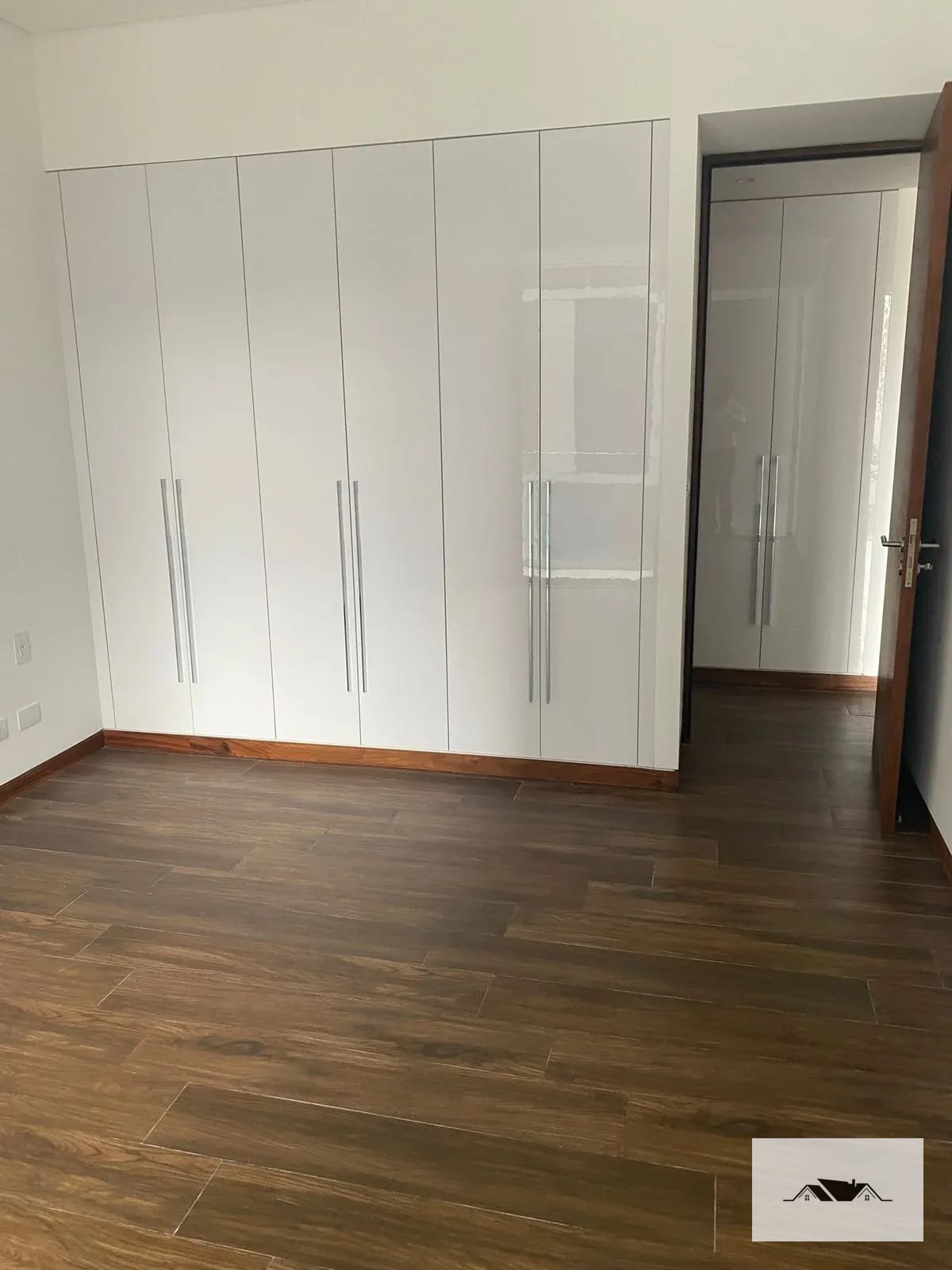 En Renta Apartamento Zona 10 AVIA — Apartamento en Alquiler en Zona 10, Guatemala, Ciudad — foto 3 de 9