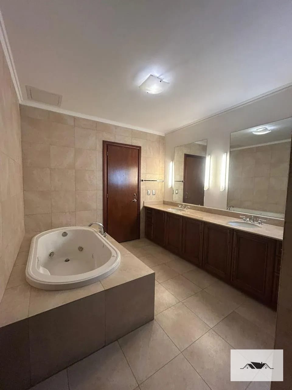 En Renta Amplio Apartamento Zona 14 Tadeus — Apartamento en Alquiler en Zona 14, Guatemala, Ciudad — foto 3 de 17