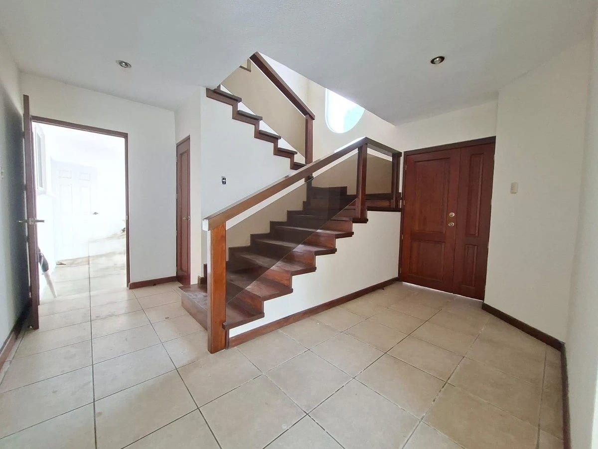 Casa en condominio con doble garita, Km 21.5 CAES - en Venta — Casa en Venta en km 21-25, Carretera a El Salvador, Guatemala, Ciudad — foto 9 de 17
