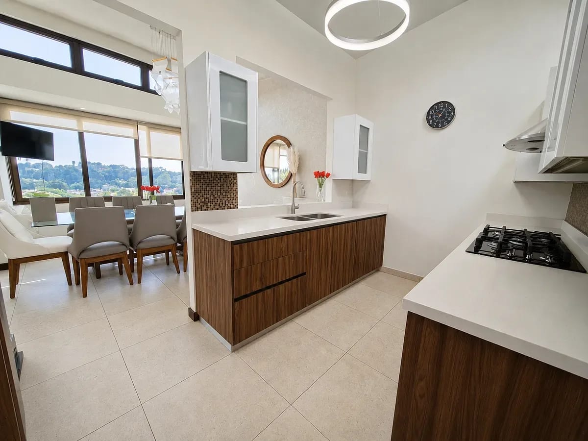 Santuaria Muxbal, CAES - Casa de 3 Niveles en Venta — Casa en Venta en Santuaria Muxbal, Muxbal, Guatemala, Ciudad — foto 3 de 17
