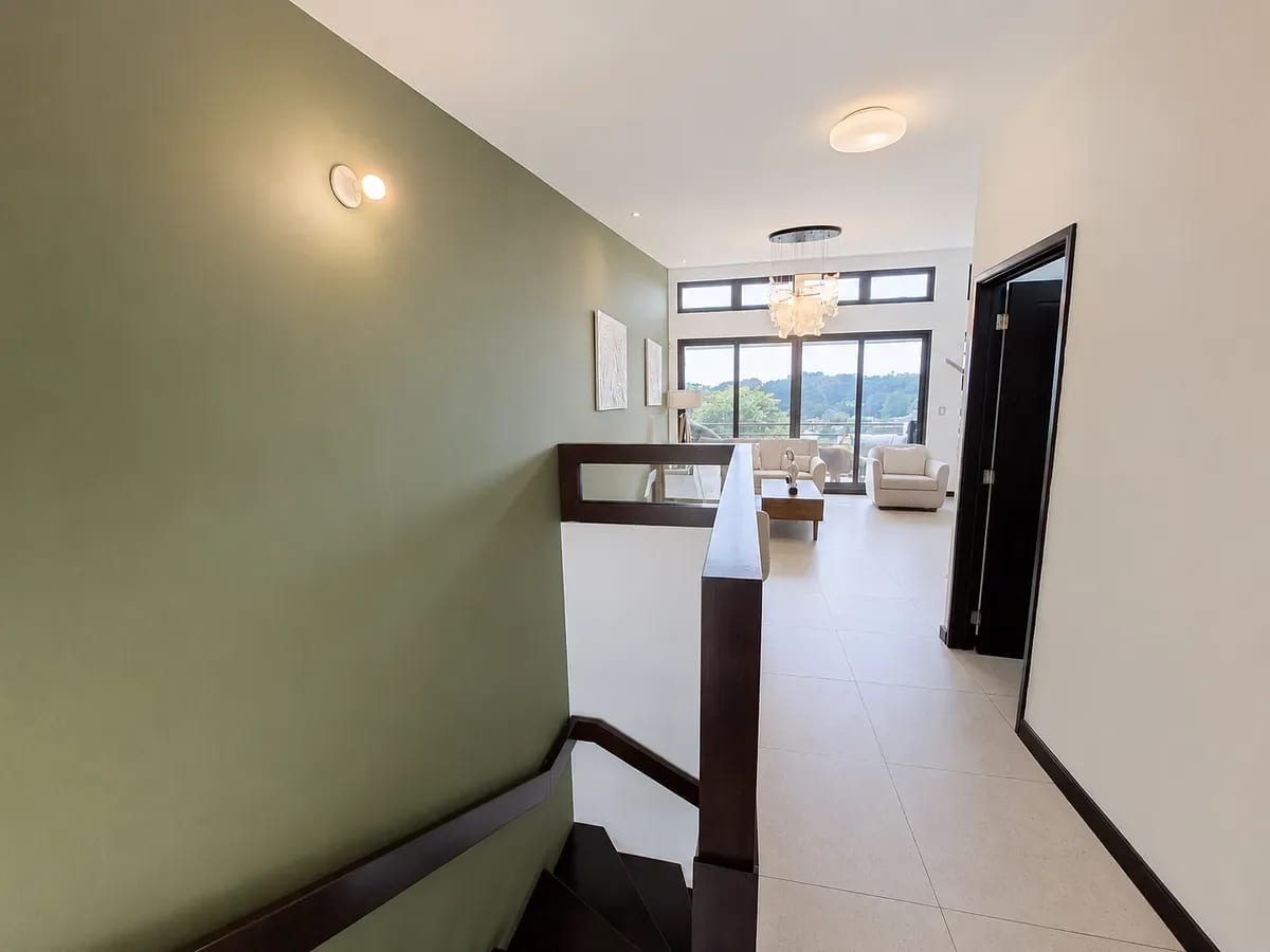 Santuaria Muxbal, CAES - Casa de 3 Niveles en Venta — Casa en Venta en Santuaria Muxbal, Muxbal, Guatemala, Ciudad — foto 5 de 17