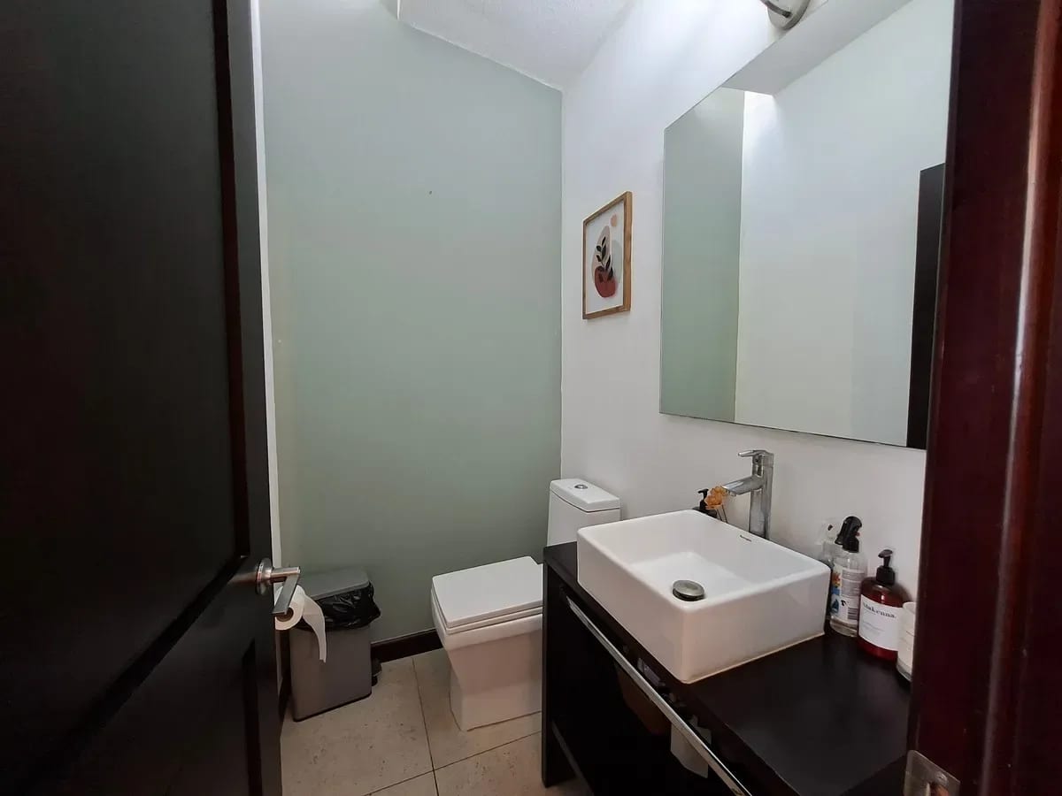 Santuaria Muxbal, CAES - Casa de 3 Niveles en Venta — Casa en Venta en Santuaria Muxbal, Muxbal, Guatemala, Ciudad — foto 7 de 17