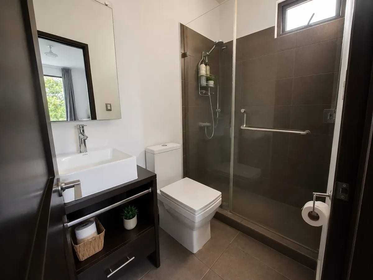 Santuaria Muxbal, CAES - Casa de 3 Niveles en Venta — Casa en Venta en Santuaria Muxbal, Muxbal, Guatemala, Ciudad — foto 15 de 17