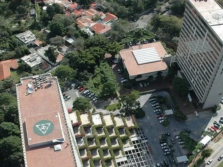 Oficina corporativa 247 m² con elevador privado | Zona 10 | en Alquiler — Oficina en Venta en Las Margaritas, Zona 10, Guatemala, Ciudad — foto 2 de 6