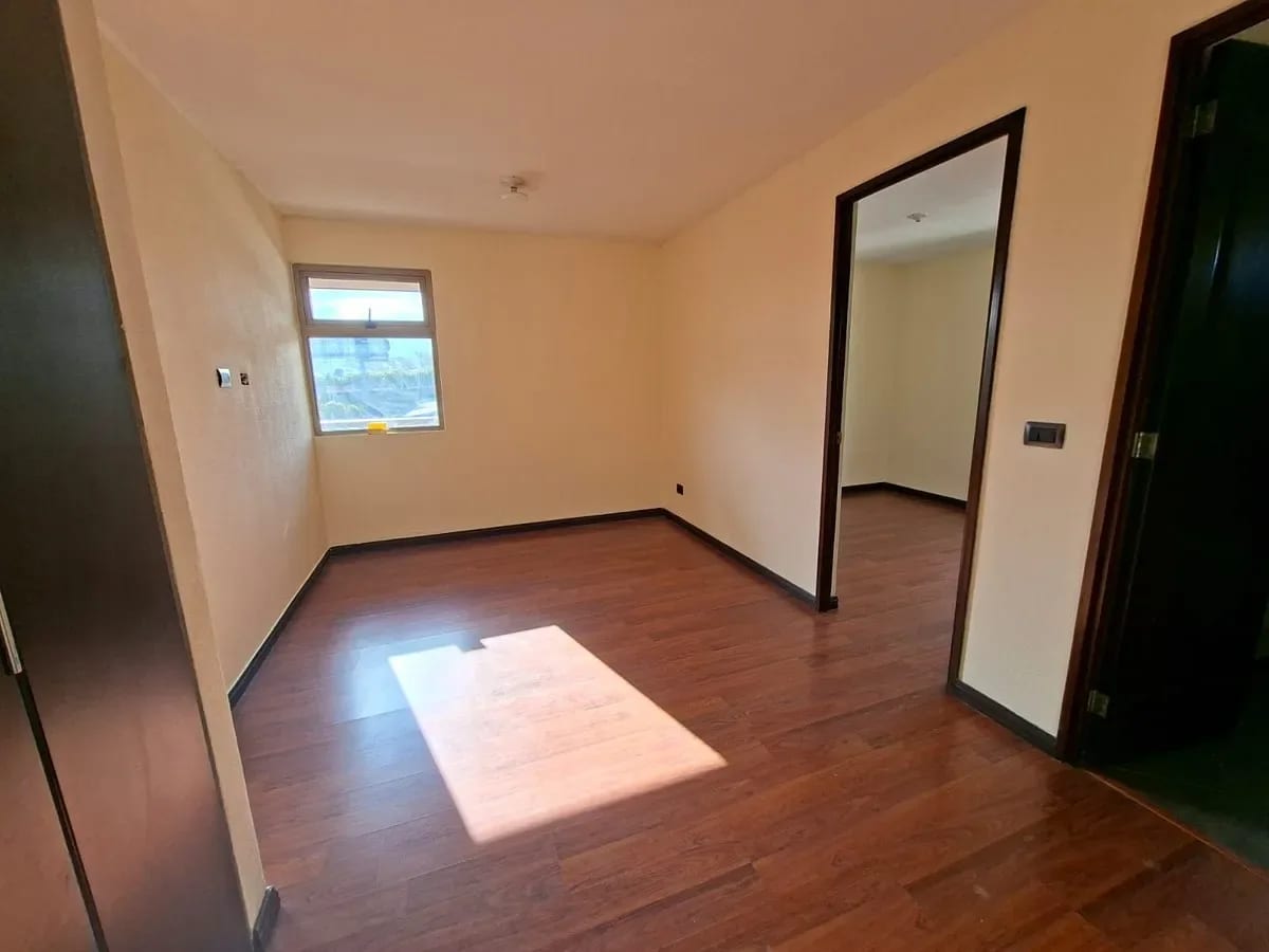 Apartamento con balcón | Jardines de Las Charcas | Zona 11 - en Venta — Apartamento en Venta en Jardines de Las Charcas, Zona 11, Guatemala, Ciudad — foto 7 de 17