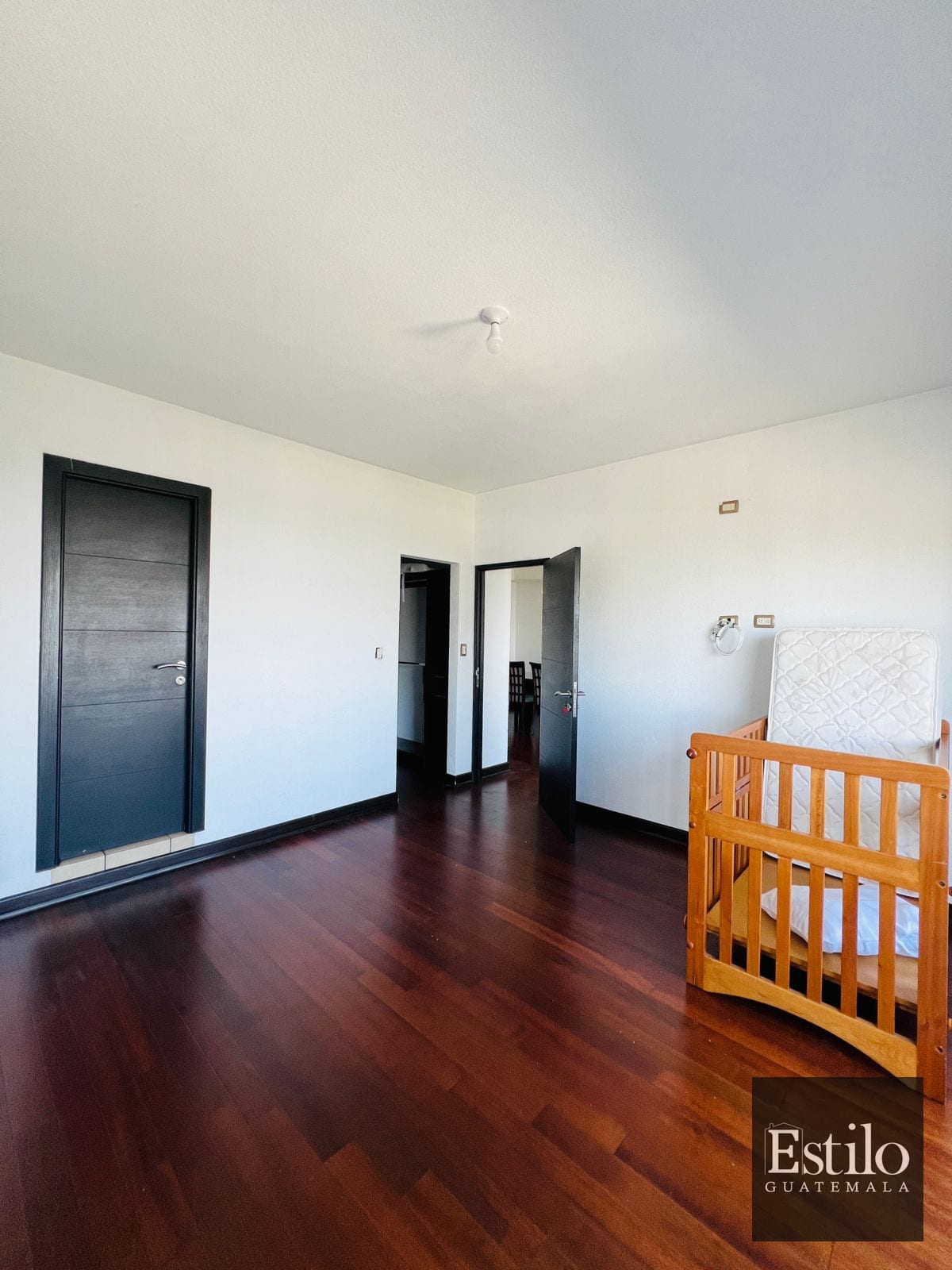 Precioso Apartamento En Venta Las Vistas Z.16 — Apartamento en Venta en La Vista, Zona 16, Guatemala, Ciudad — foto 5 de 7
