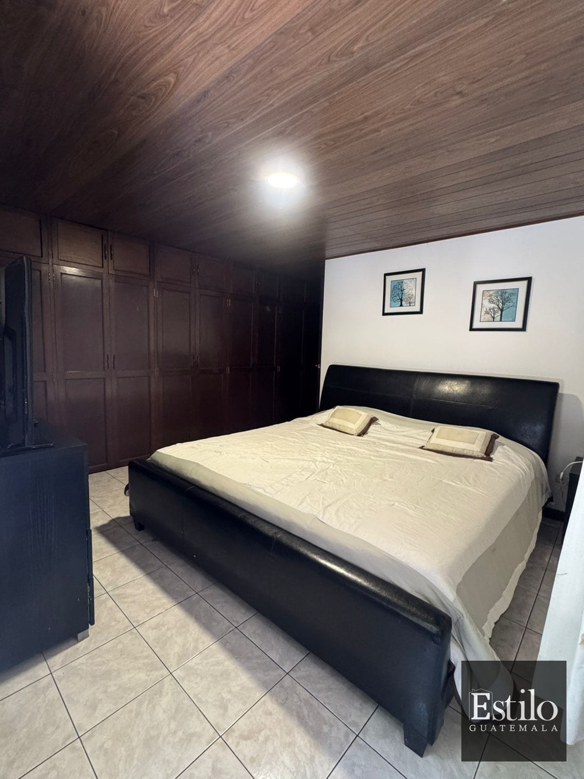 Hermoso Apartamento Con Balcón Z.10 Santa Clara — Apartamento en Alquiler en Santa Clara II, Zona 10, Guatemala, Ciudad — foto 4 de 12
