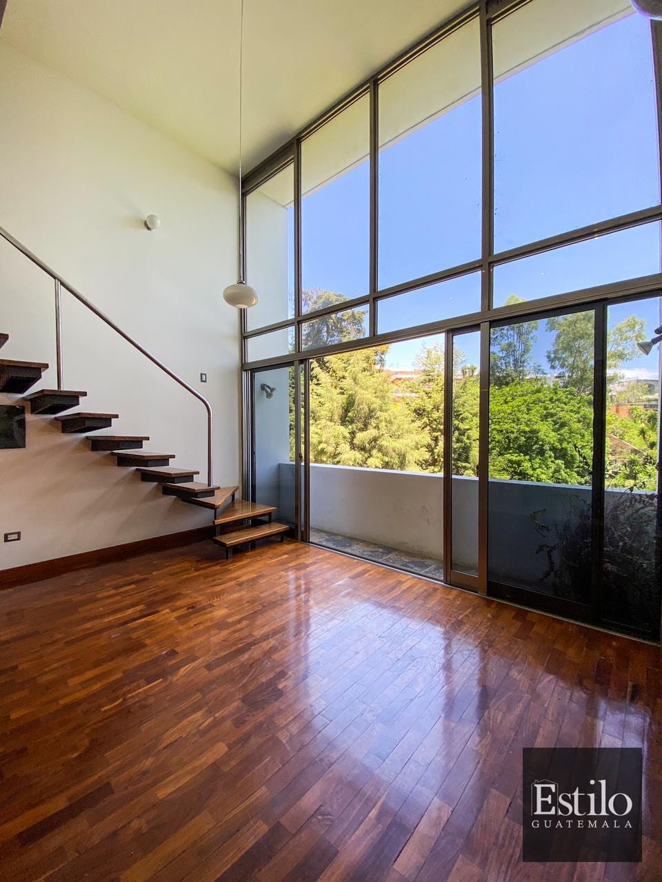 Espectacular Apartamento Con Balcón — Apartamento en Alquiler en Amenti Lofts, Zona 15, Guatemala, Ciudad — foto 1 de 6