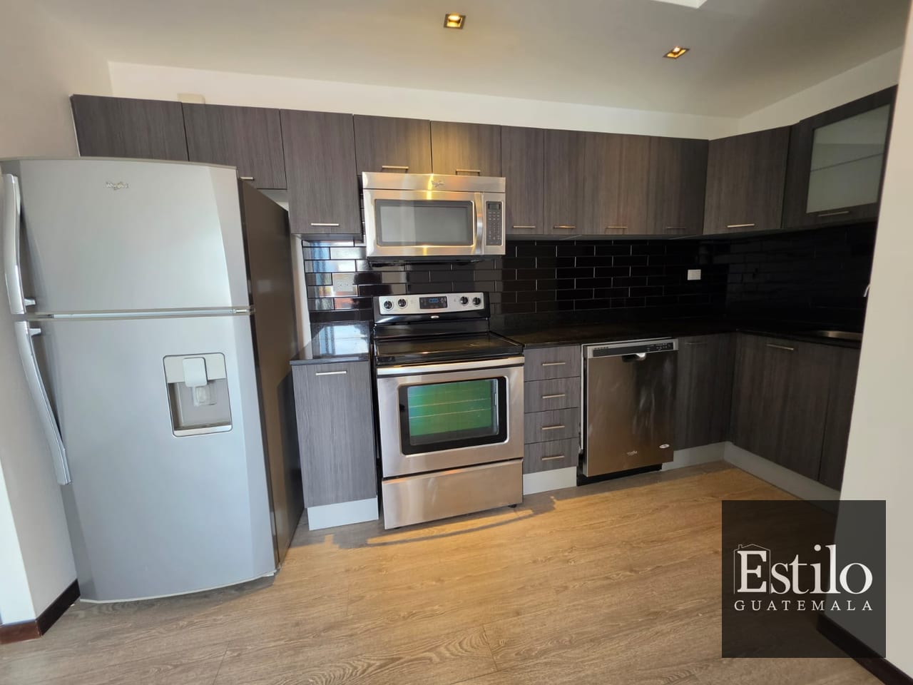 Hermoso Apartamento En Venta Y Alquiler Z.10 — Apartamento en Venta en Neo Apartamentos, Zona 10, Guatemala, Ciudad — foto 11 de 16