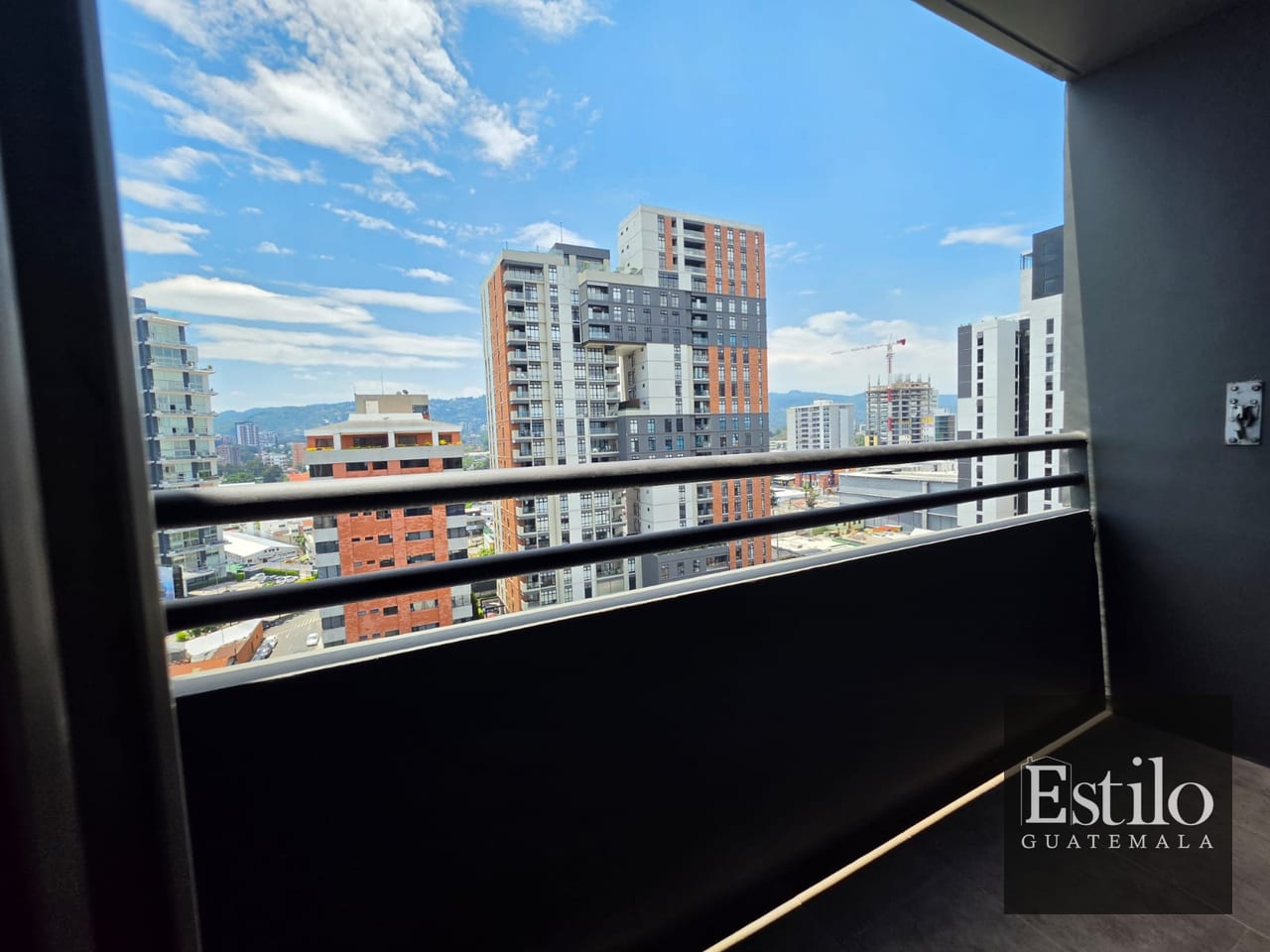 Hermoso Apartamento En Venta Y Alquiler Z.10 — Apartamento en Venta en Neo Apartamentos, Zona 10, Guatemala, Ciudad — foto 2 de 16