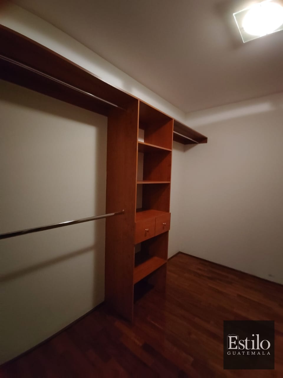Espectacular Apartamento en Z.14 Con Cuarto De Servicio — Apartamento en Alquiler en Chatelet, Zona 14, Guatemala, Ciudad — foto 8 de 9
