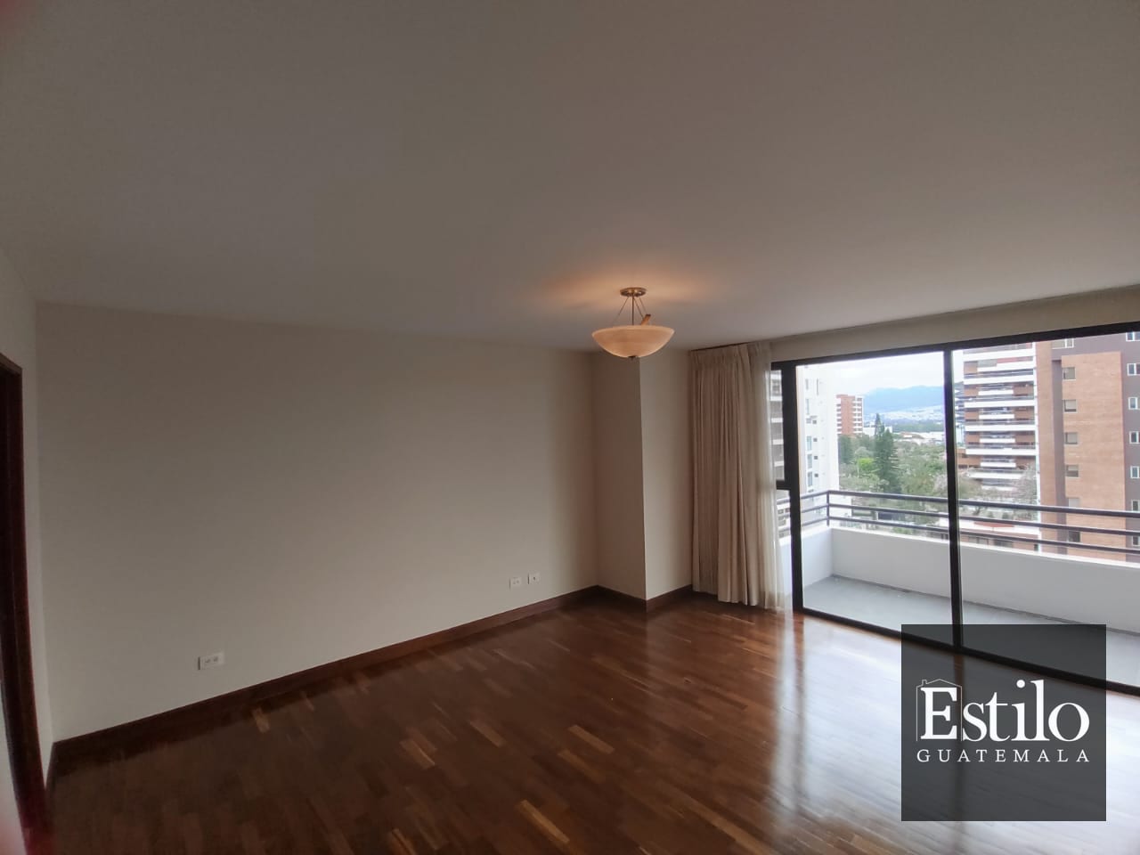 Espectacular Apartamento en Z.14 Con Cuarto De Servicio — Apartamento en Alquiler en Chatelet, Zona 14, Guatemala, Ciudad — foto 7 de 9