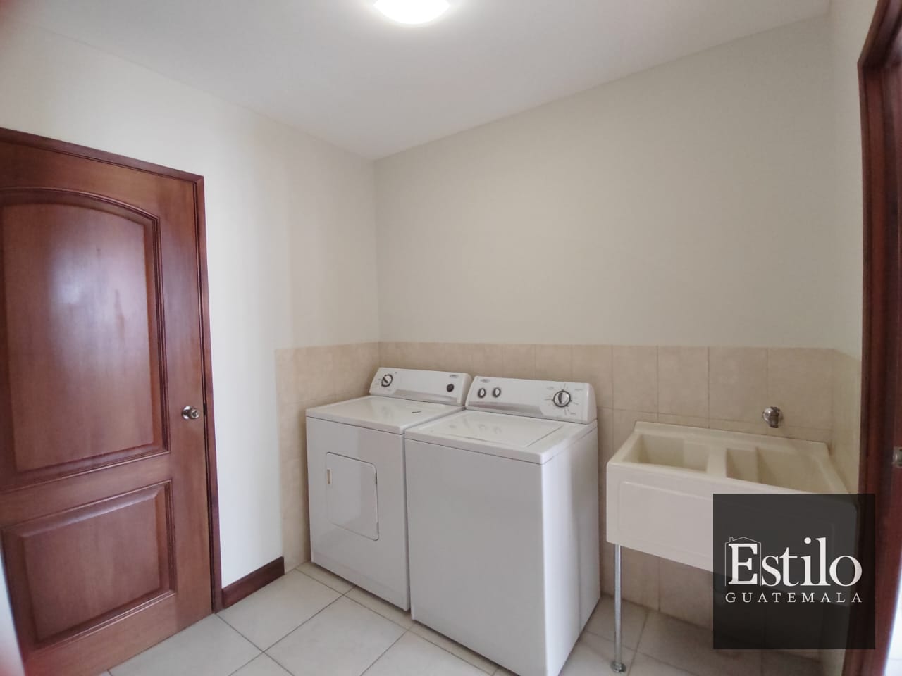 Espectacular Apartamento en Z.14 Con Cuarto De Servicio — Apartamento en Alquiler en Chatelet, Zona 14, Guatemala, Ciudad — foto 5 de 9