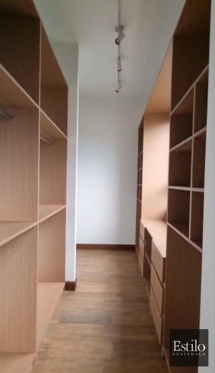 Precioso Apartamento En Alquiler Salvattore Z.10 — Apartamento en Alquiler en Salvattore, Zona 10, Guatemala, Ciudad — foto 11 de 11