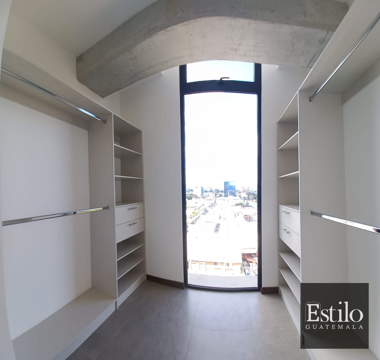 Precioso Apartamento Con Balcón En Venta. — Apartamento en Venta en Mira, Zona 10, Guatemala, Ciudad — foto 8 de 8