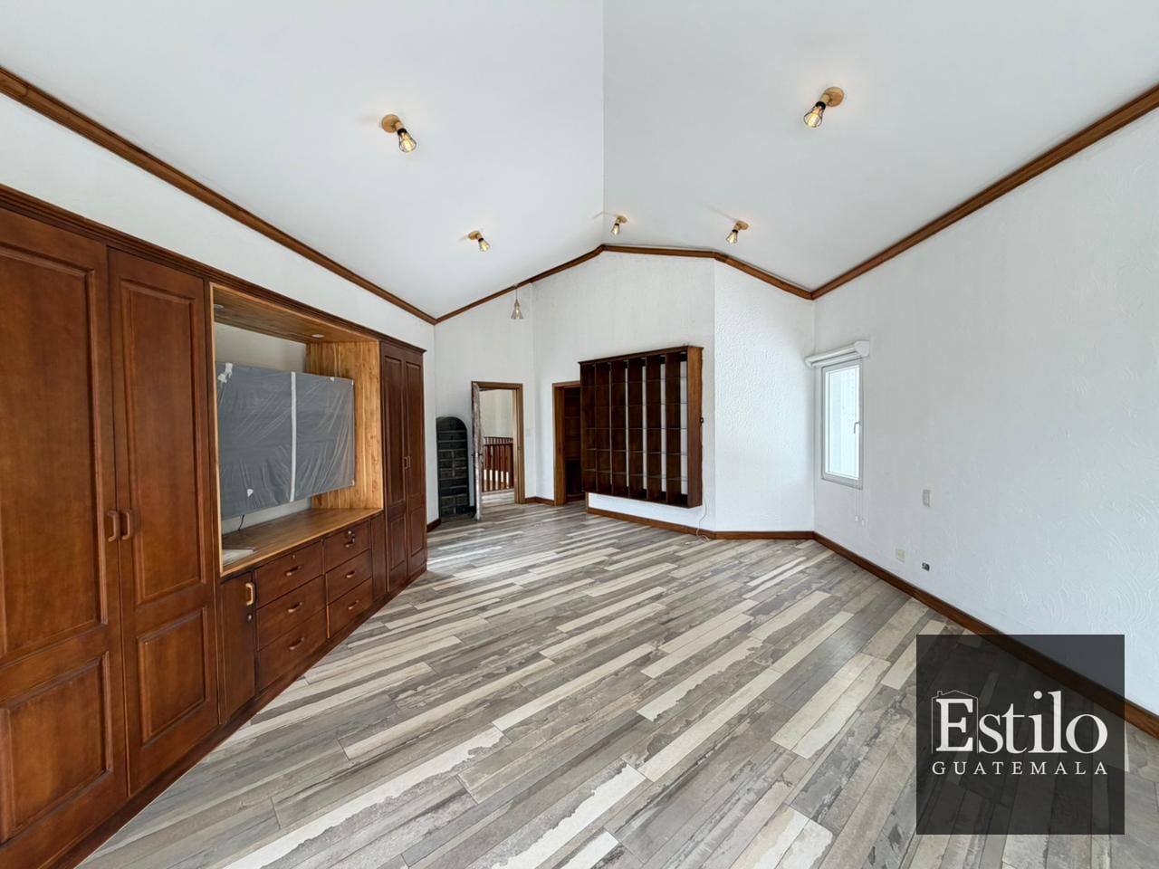 Espectacular Casa Estilo Mansión — Casa en Venta en Carretera a El Salvador, Guatemala, Ciudad — foto 13 de 15