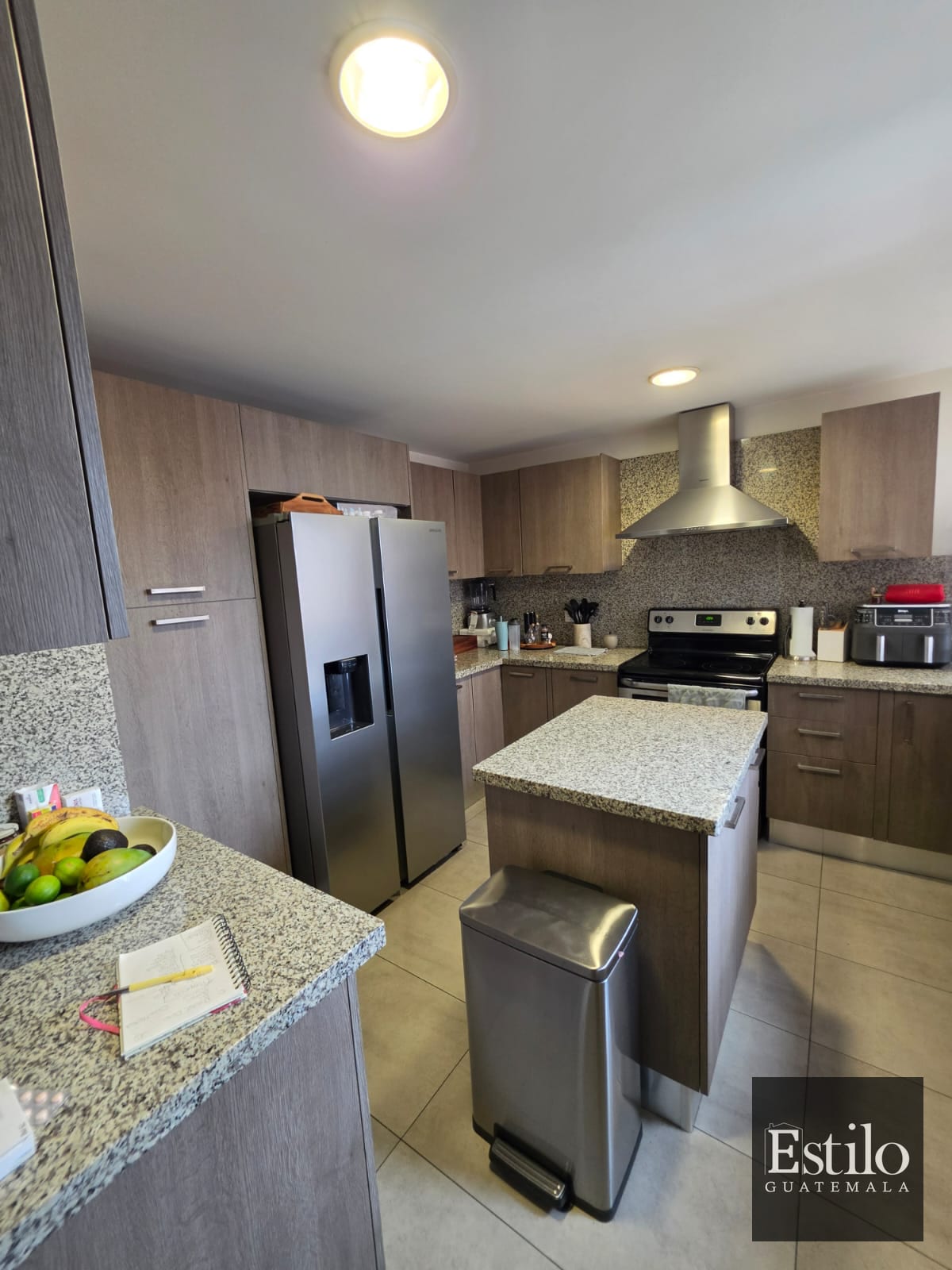 Precioso Apartamento Con Balcón — Apartamento en Alquiler en Santa Sofía, Zona 10, Guatemala, Ciudad — foto 5 de 13