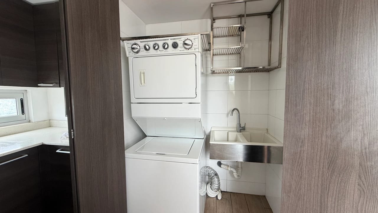 VENTA DE AMPLIO APARTAMENTO EN ZONA 10 EDIFICIO FERRARA — Apartamento en Venta en Ferrara 10, Zona 10, Guatemala, Ciudad — foto 7 de 14