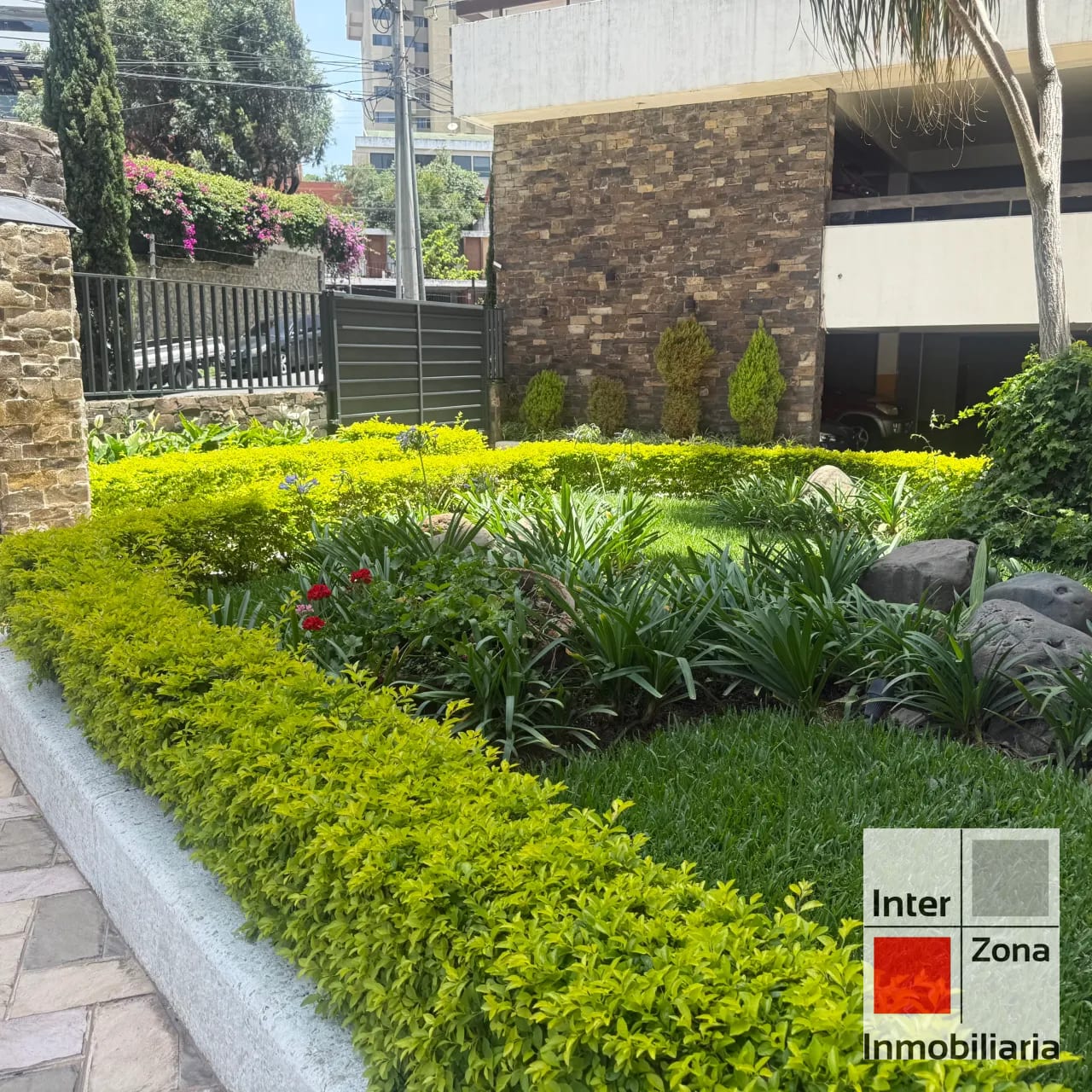 Renta de apartamento en edificio Ibiza, Zona 14 — Apartamento en Alquiler en Ibiza, Zona 14, Guatemala, Ciudad — foto 7 de 7