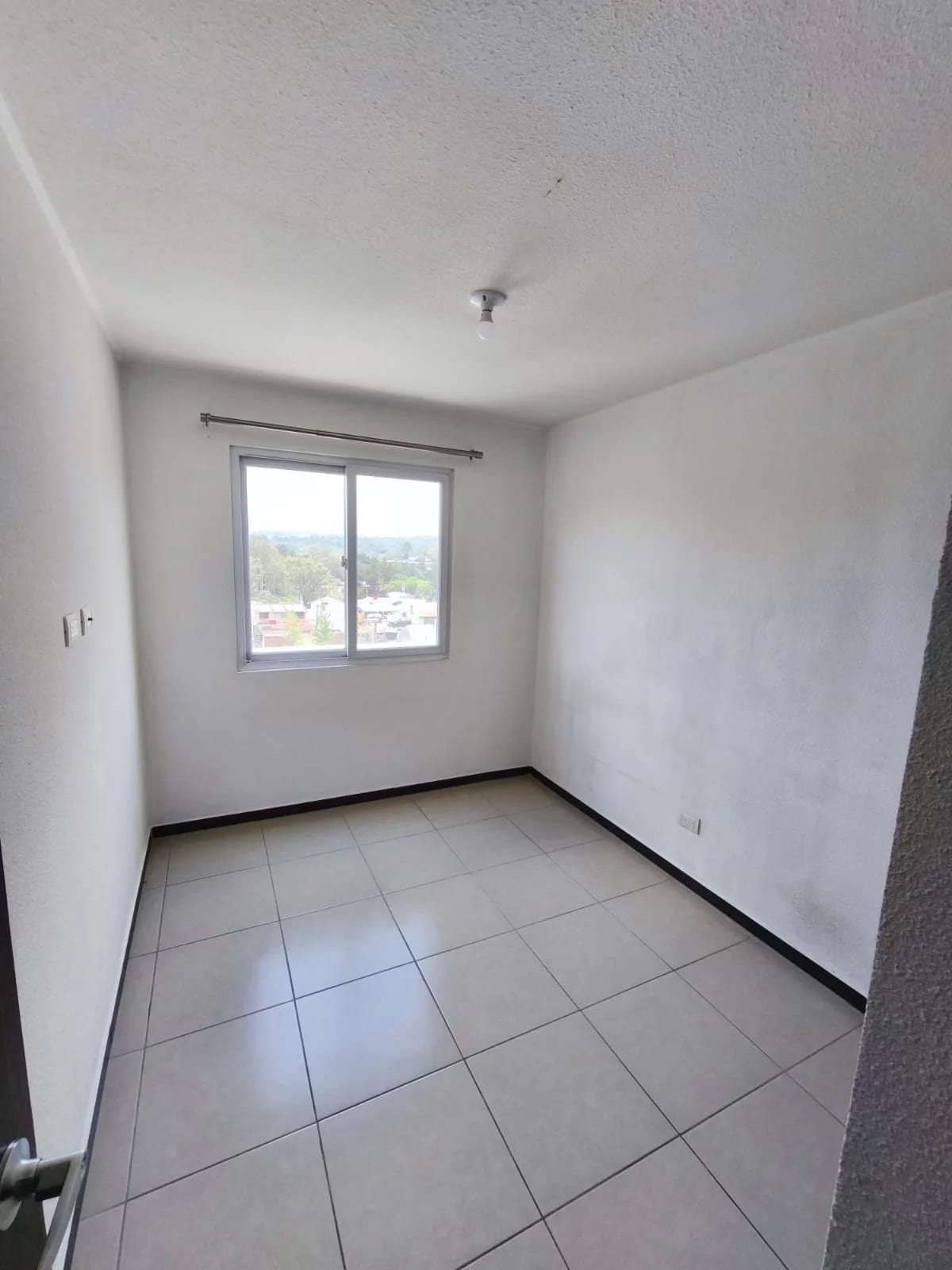 Rento Apartamento en Edificio Parque 11 zona 11 — Apartamento en Alquiler en Parque 11, Zona 11, Guatemala, Ciudad — foto 6 de 12