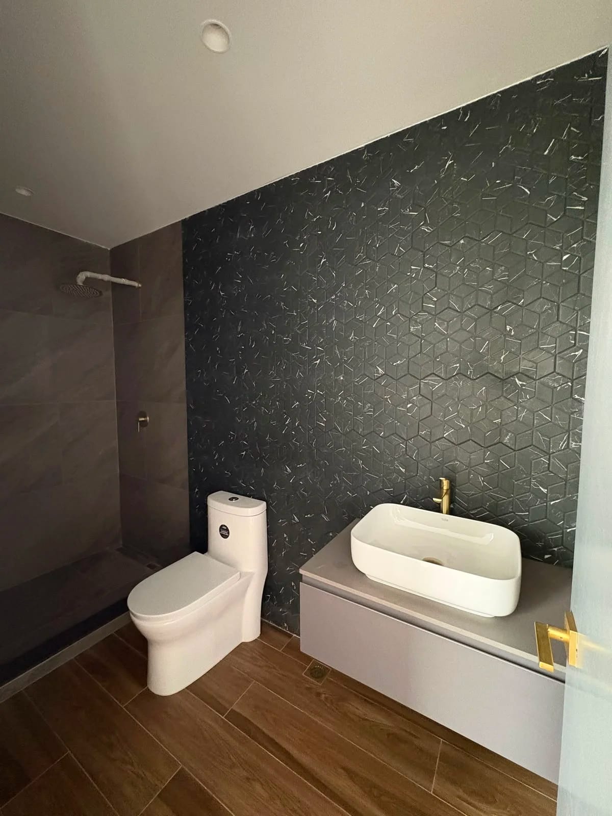 Apartamento en Venta o Alquiler – Atarah, Zona 10 — Apartamento en Venta en Atarah, Zona 10, Guatemala, Ciudad — foto 9 de 9