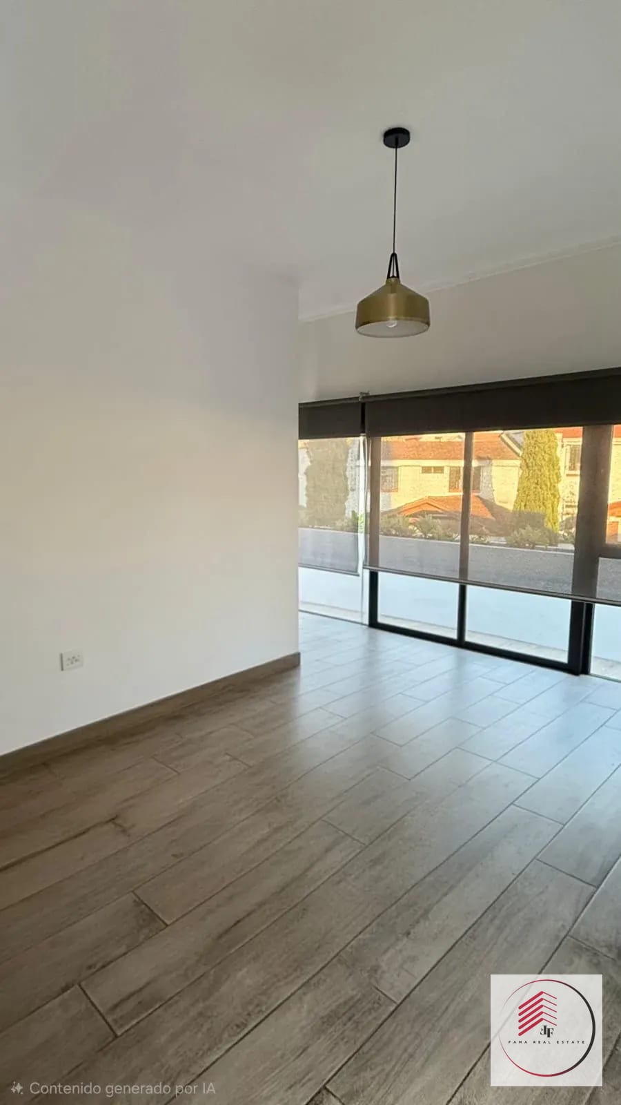 ALQUILER DE CASA EN ZONA 15 REMODELADA DE 268 M² ATRAS DE MULTIMEDICA DENTRO DE GARITA — Casa en Alquiler en Zona 15, Guatemala, Ciudad — foto 1 de 17