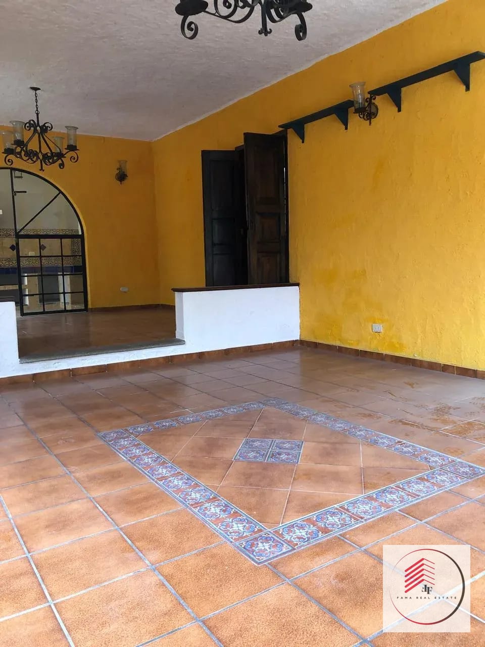 Venta de casa amplia en Residenciales El Ensueño, San Lucas Sacatepéquez — Casa en Venta en San Lucas Sacatepéquez, Sacatepéquez — foto 2 de 17