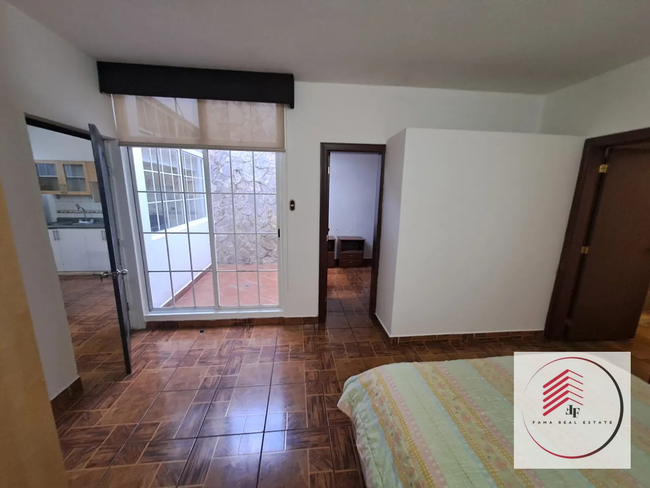 Alquiler de apartamento de una habitación en Oakland zona 10 a una cuadra de Oakland mall — Casa en Alquiler en Zona 10, Guatemala, Ciudad — foto 4 de 12