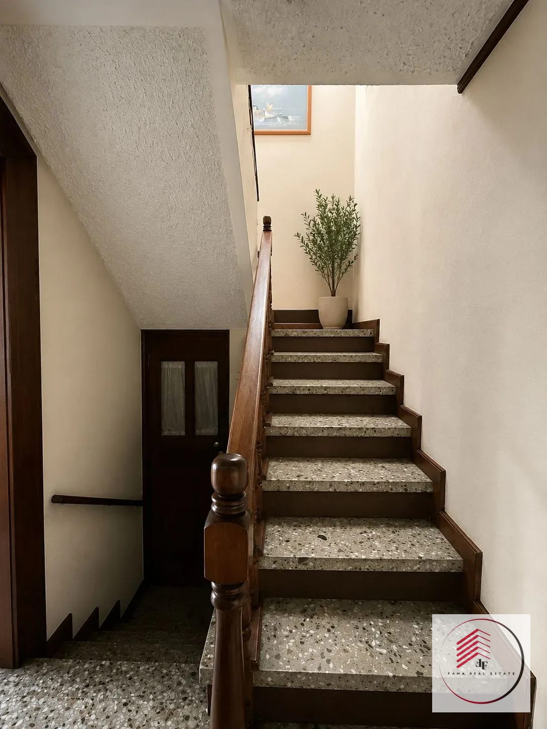 Venta de Casa de Dos Niveles en Zona 11 Dentro de Garita — Casa en Venta en Zona 11, Guatemala, Ciudad — foto 13 de 17