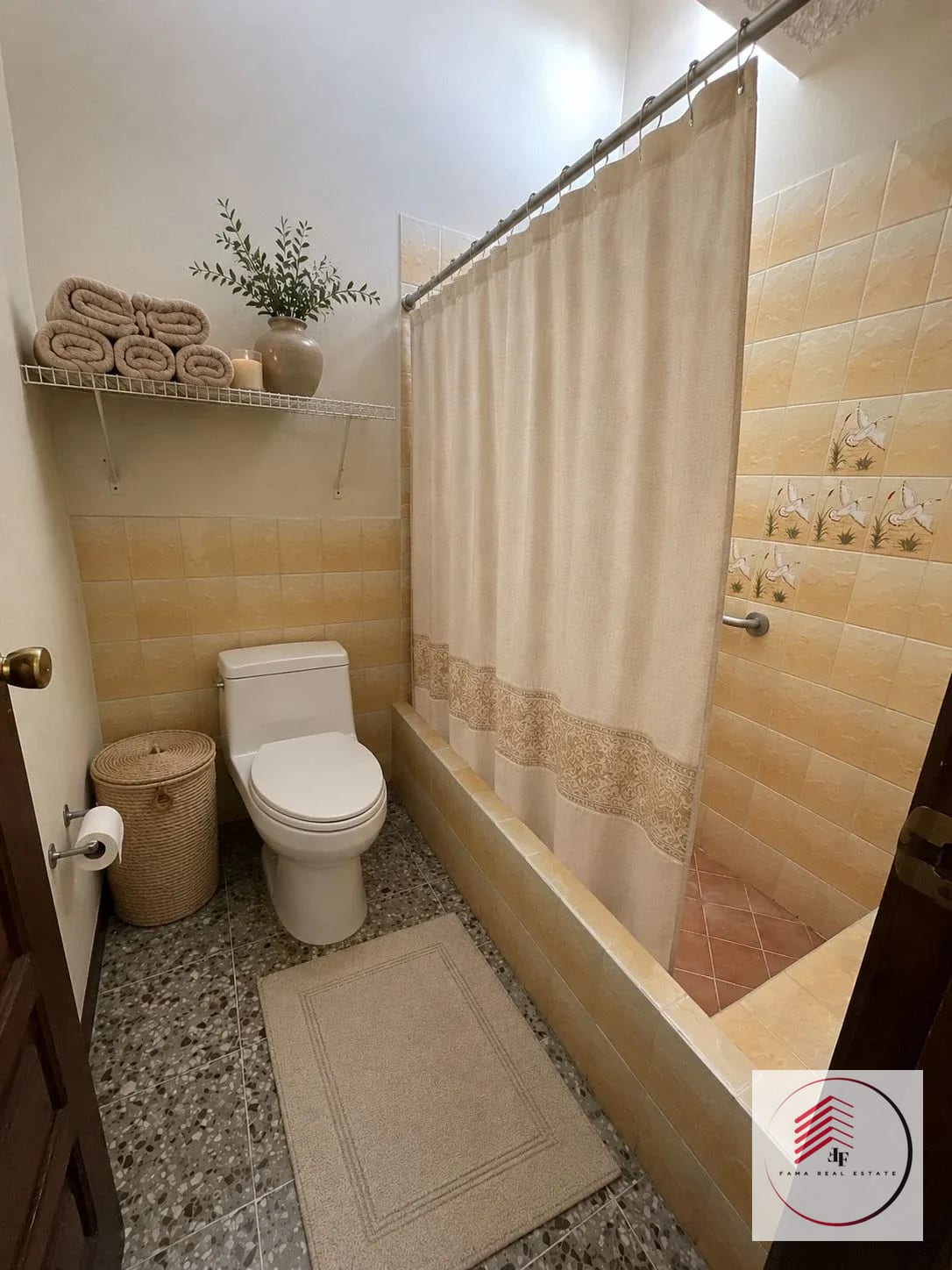 Venta de Casa de Dos Niveles en Zona 11 Dentro de Garita — Casa en Venta en Zona 11, Guatemala, Ciudad — foto 16 de 17