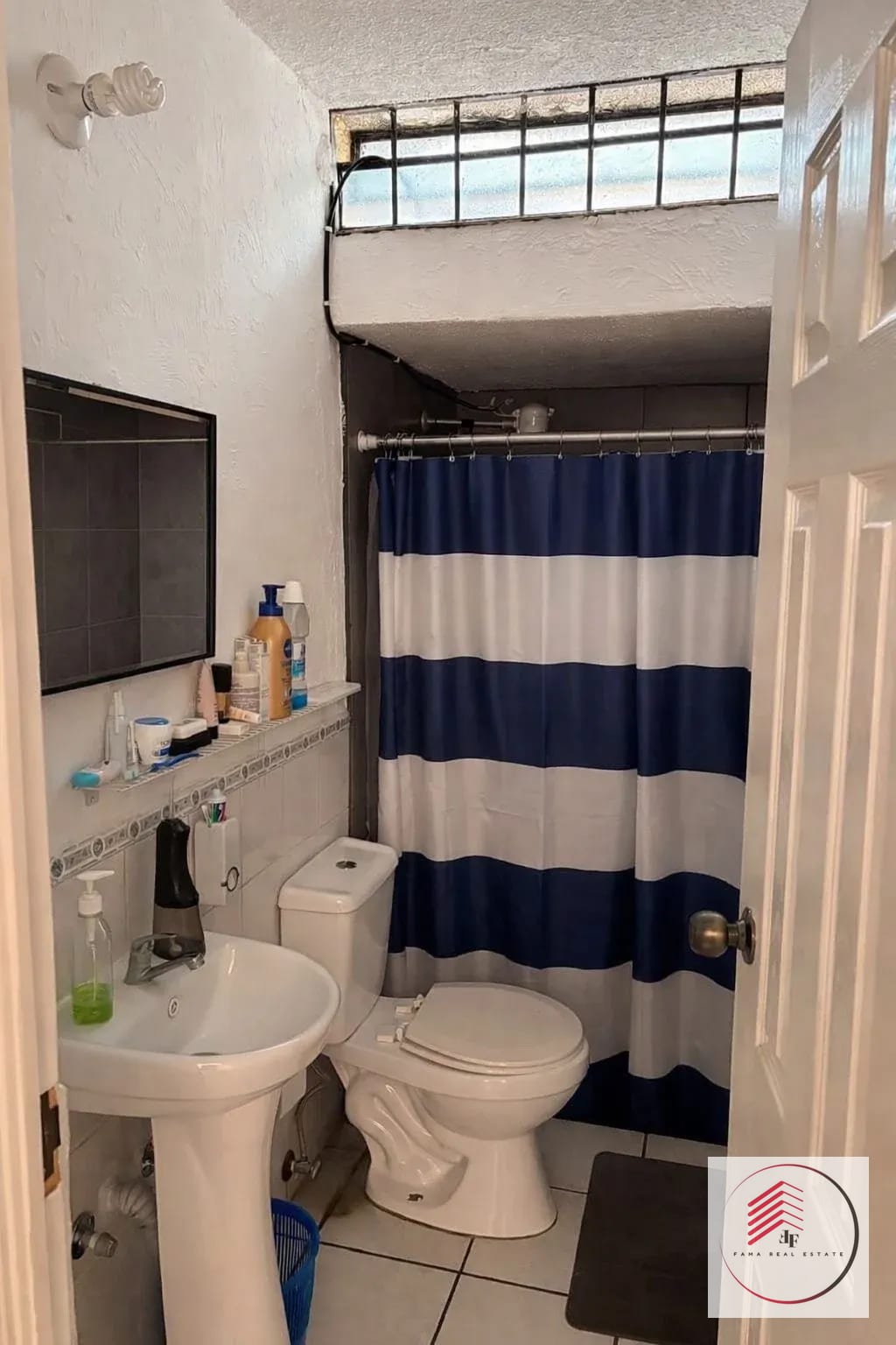 CASA DE UN NIVEL EN VENTA en Condominio Santa Barbara 2, San Cristóbal Mixco — Casa en Venta en Zona 8 Mixco, Guatemala, Ciudad — foto 9 de 9