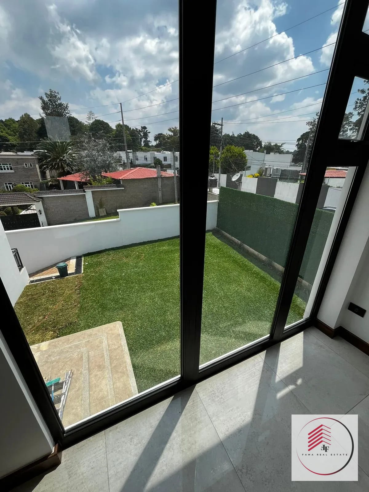 Venta de casa de lujo en Arrazola I carretera al salvador — Casa en Venta en Arrazola I, Carretera a El Salvador, Guatemala, Ciudad — foto 2 de 17