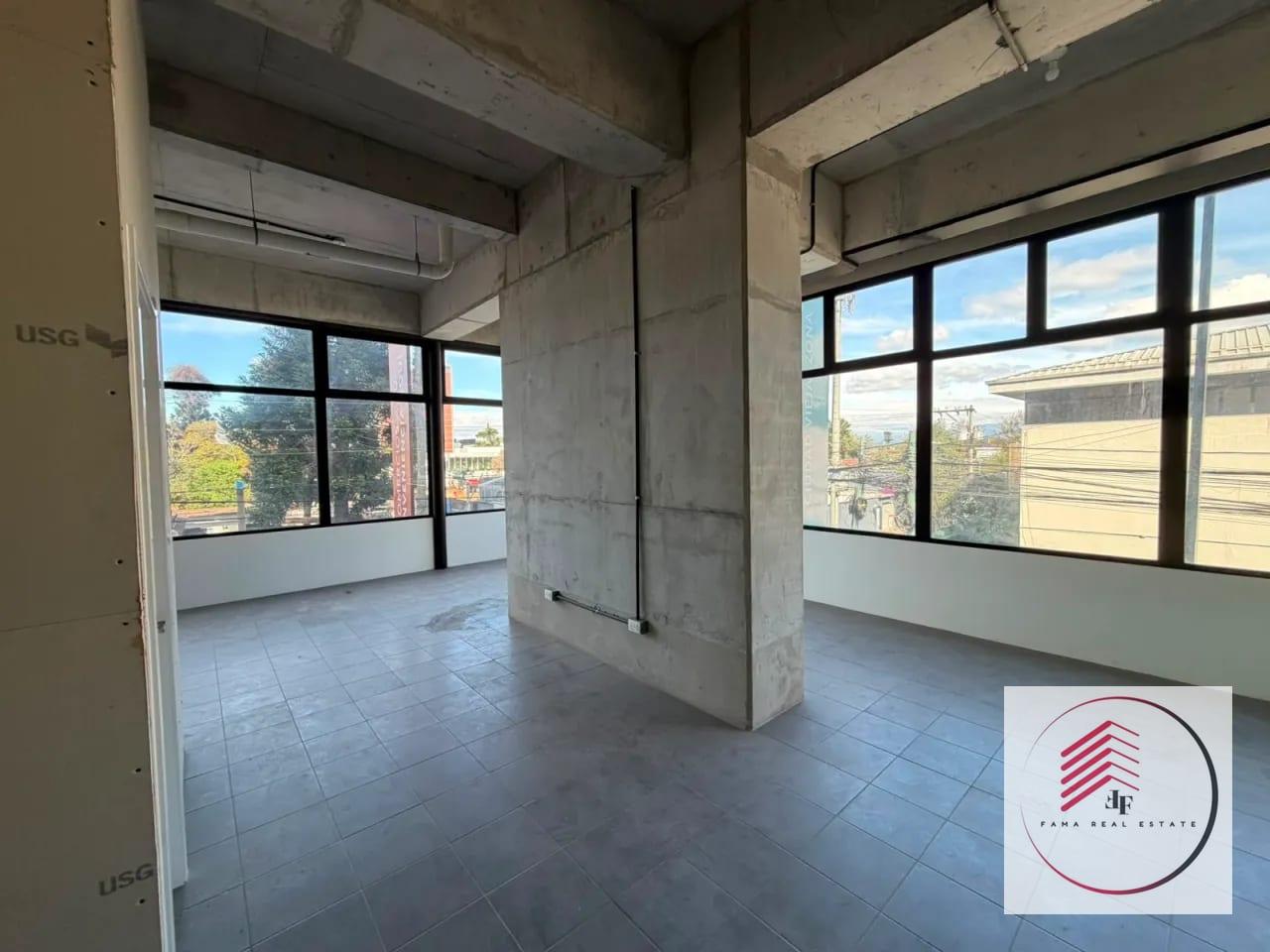 🏢 Oficina en Venta – Zona 10 en Edificio Fiamene Exelente Ubicación! — Oficina en Venta en Fiamene, Zona 10, Guatemala, Ciudad — foto 3 de 14