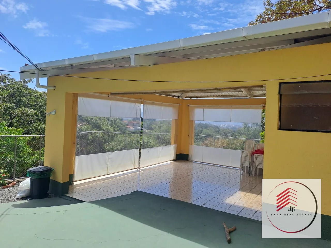 CASA DE UN NIVEL EN VENTA en Condominio Santa Barbara 2, San Cristóbal Mixco — Casa en Venta en Zona 8 Mixco, Guatemala, Ciudad — foto 12 de 17