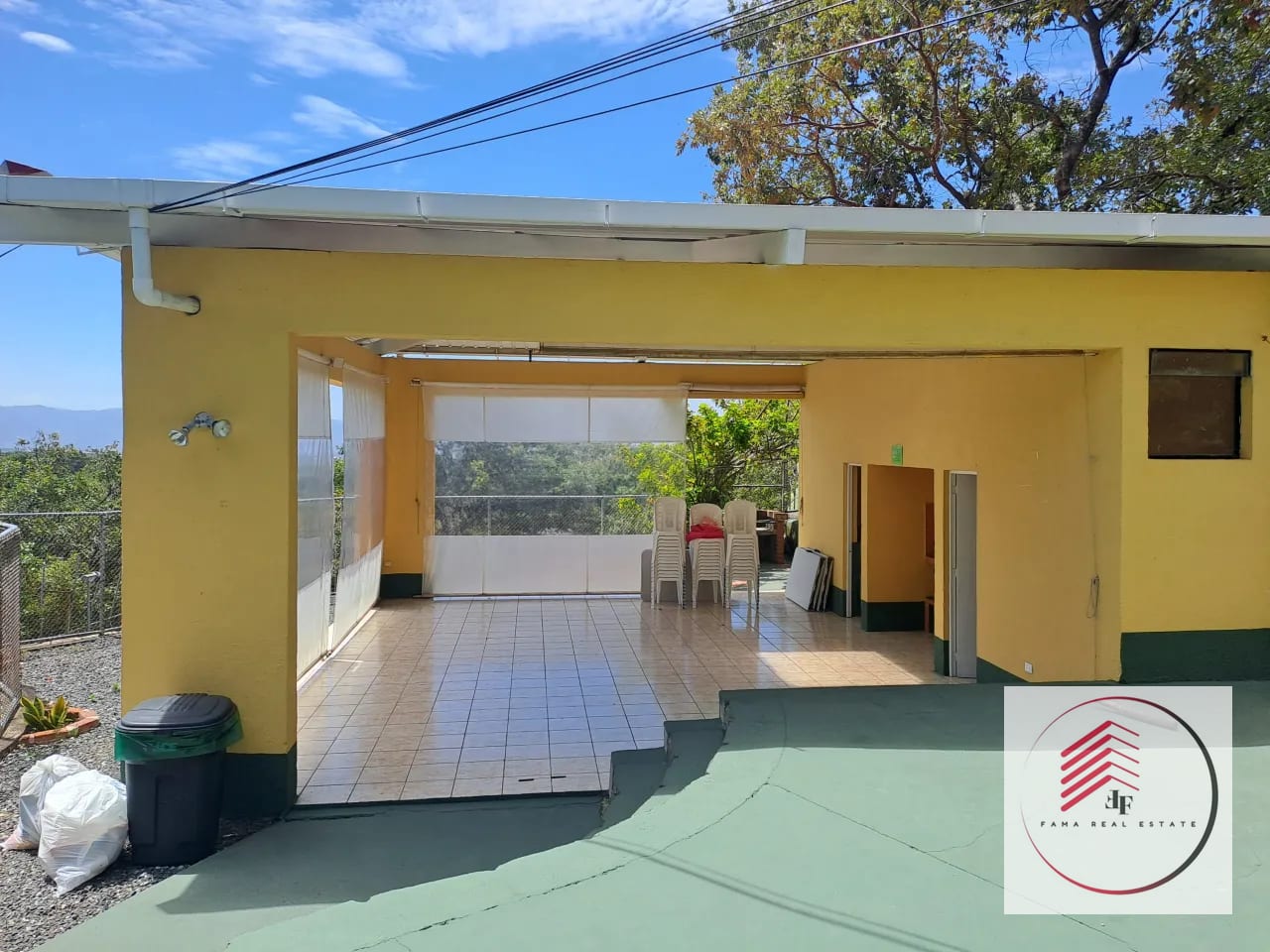 CASA DE UN NIVEL EN VENTA en Condominio Santa Barbara 2, San Cristóbal Mixco — Casa en Venta en Zona 8 Mixco, Guatemala, Ciudad — foto 13 de 17