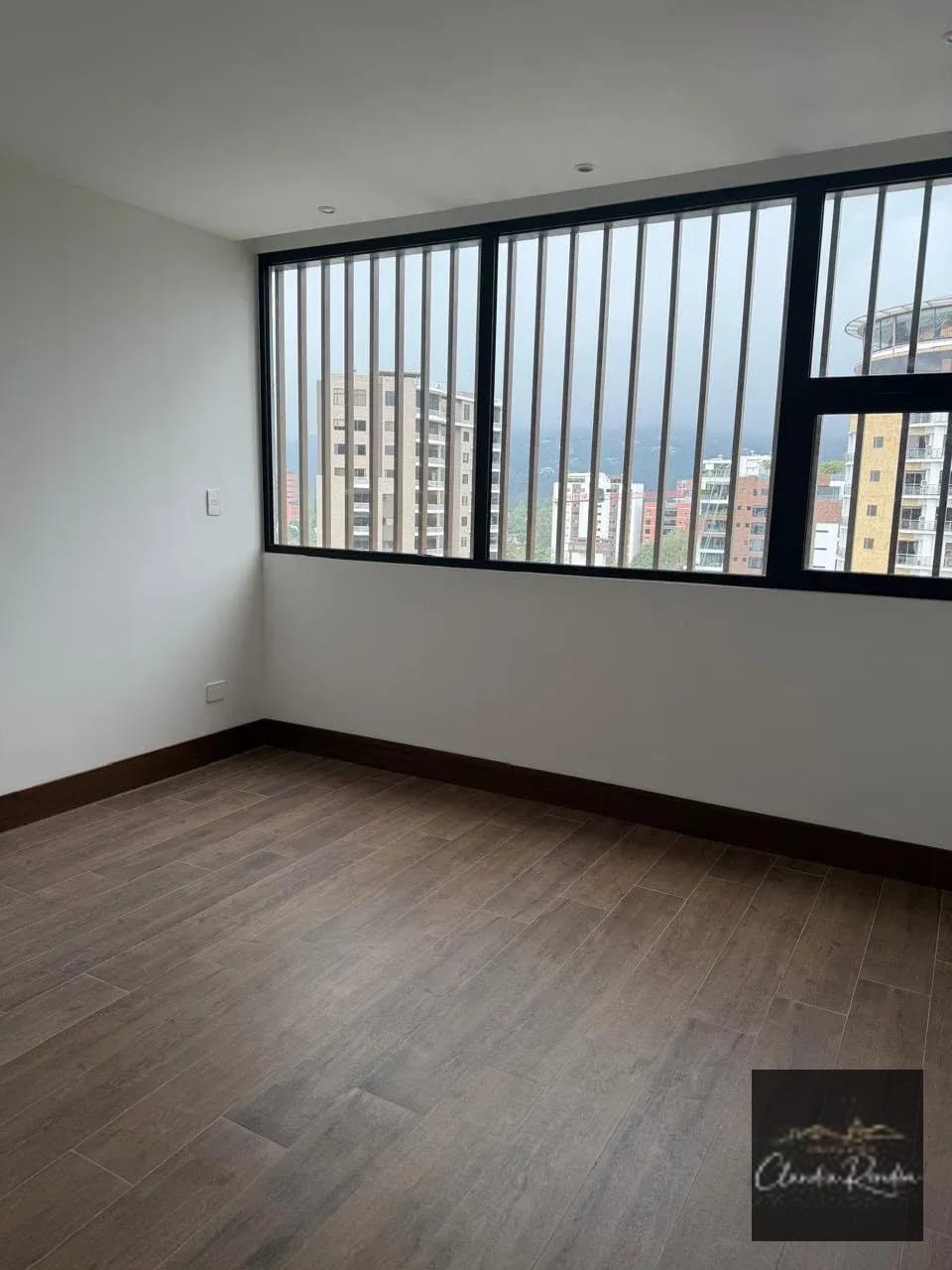 Apartamento en renta, Gaura zona 15 — Apartamento en Alquiler en Gaura, Zona 15, Guatemala, Ciudad — foto 5 de 8