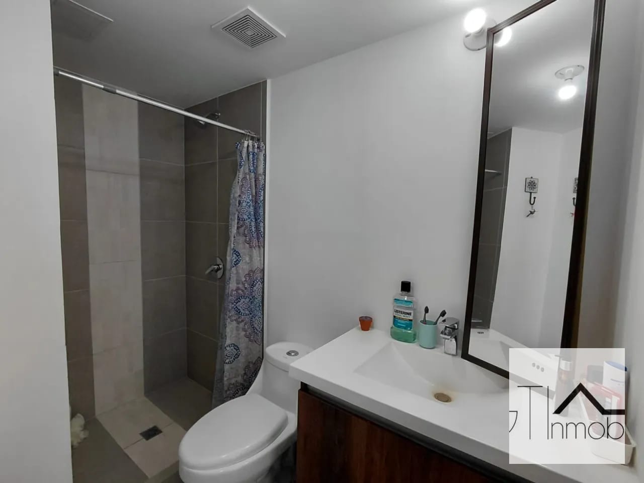 Renta apartamento en zona 5, Torre Asunción, de 2 niveles — Apartamento en Alquiler en Casa Asunción, Zona 5, Guatemala, Ciudad — foto 9 de 15