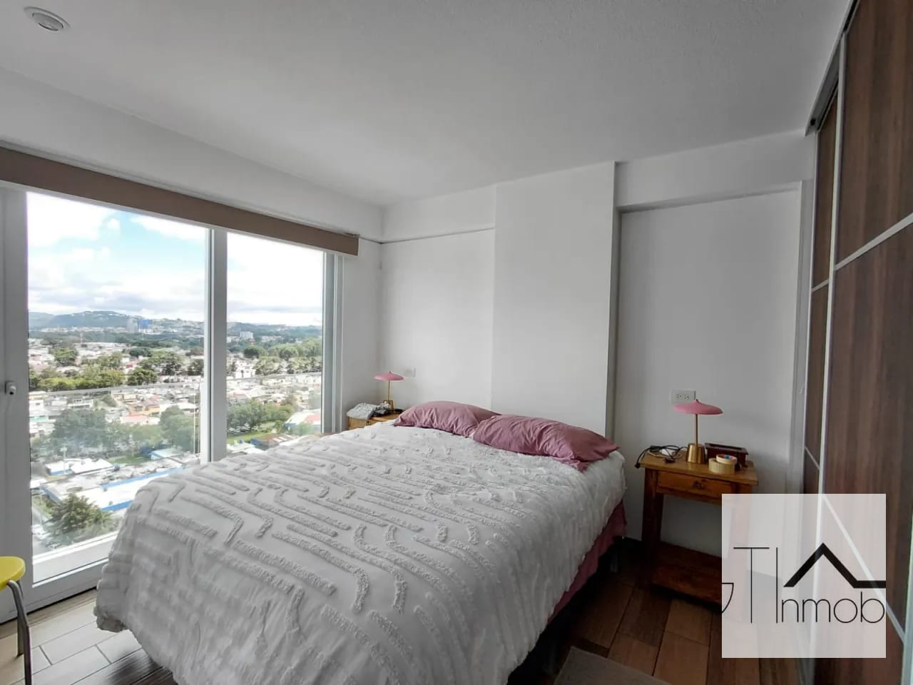 Renta apartamento en zona 5, Torre Asunción, de 2 niveles — Apartamento en Alquiler en Casa Asunción, Zona 5, Guatemala, Ciudad — foto 6 de 15