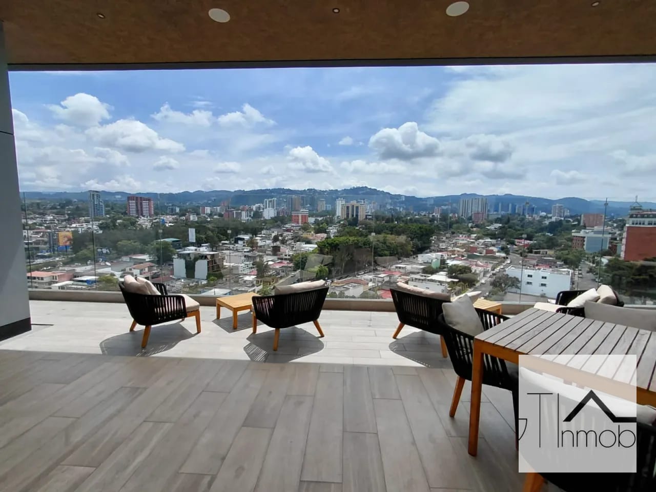 amplio apartamento zona 15 — Apartamento en Alquiler en Trivá, Zona 15, Guatemala, Ciudad — foto 15 de 17