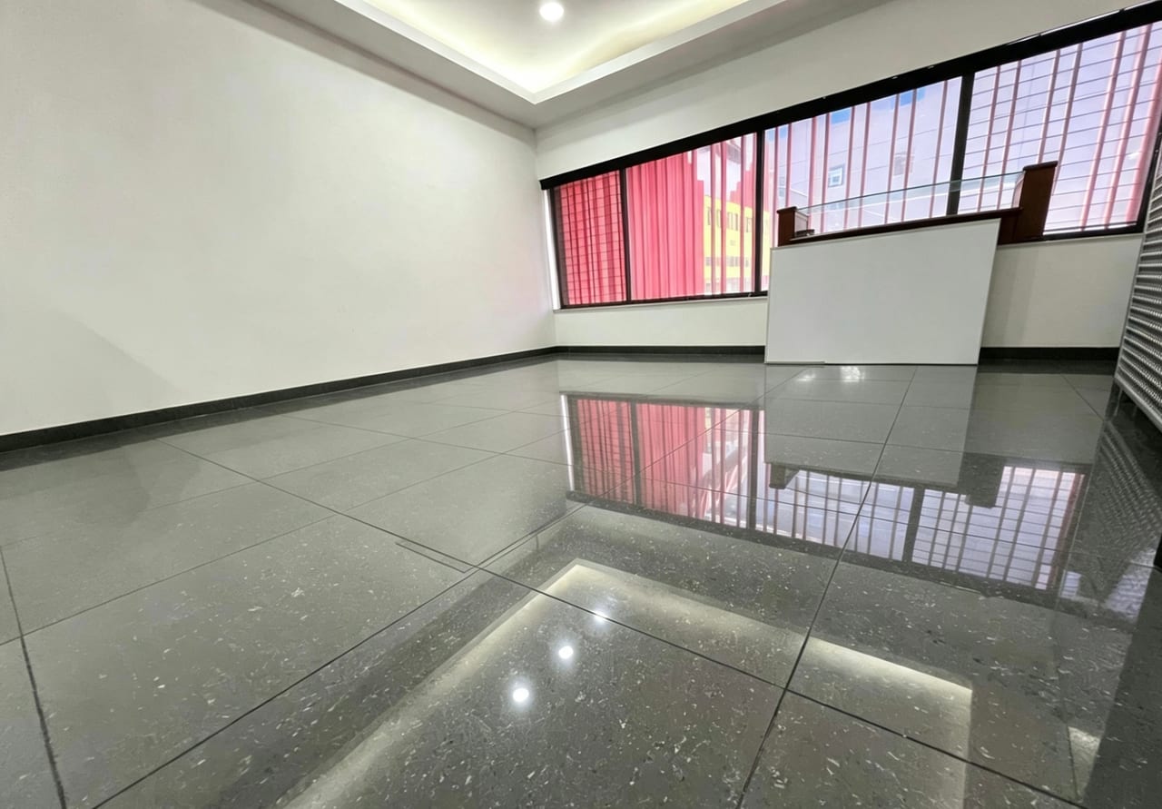 Alquiler de Edificio de 2 Niveles | 20 calle zona 10 (C) — Edificio en Alquiler en Zona 10, Guatemala, Ciudad — foto 3 de 15