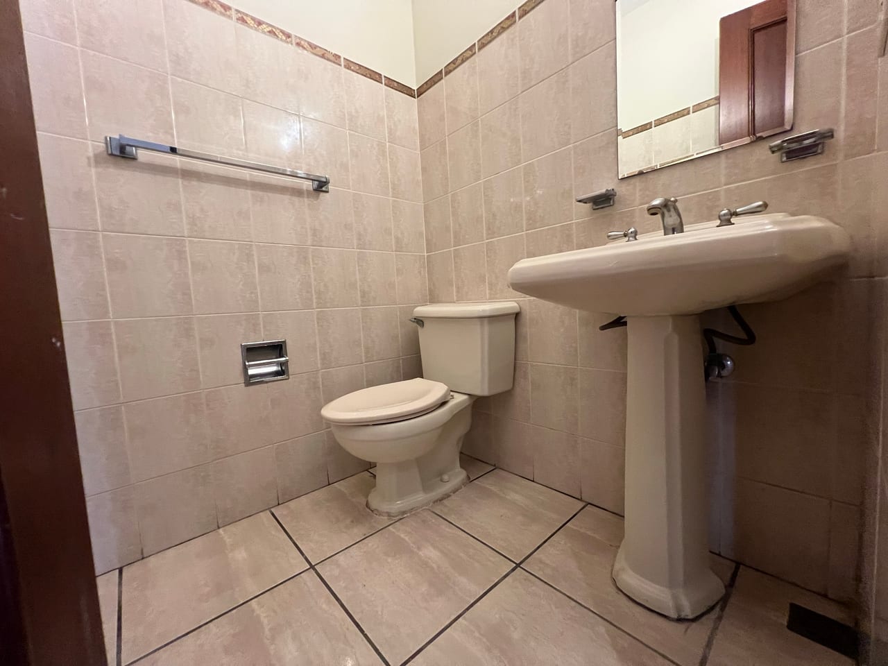 Venta amplio apartamento 3 Dormitorios | La Solana Zona 15 - San Lázaro — Apartamento en Venta en San Lázaro, Zona 15, Guatemala, Ciudad — foto 2 de 10
