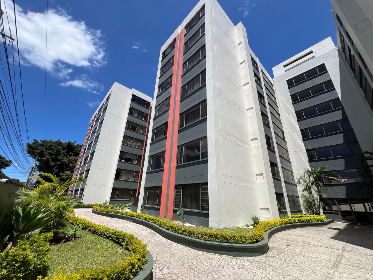 Venta amplio apartamento 3 Dormitorios | Moradas del Acueducto zona 10 — Apartamento en Venta en Moradas del Acueducto, Zona 10, Guatemala, Ciudad — foto 1 de 13